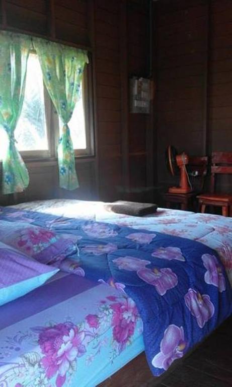 Lungcha Homestay Sam Roi Yot Exterior photo